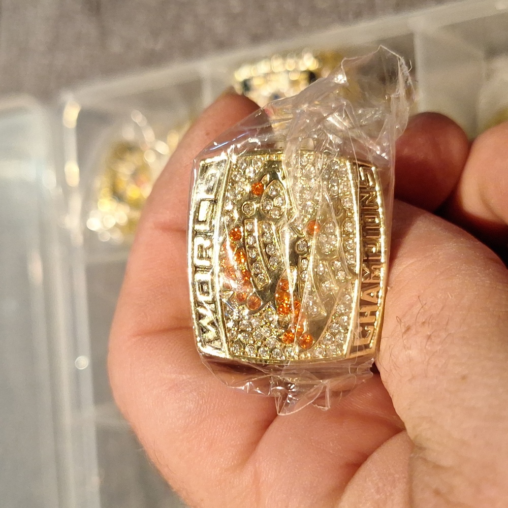 Nfl Denver broncos superbowl replica ring